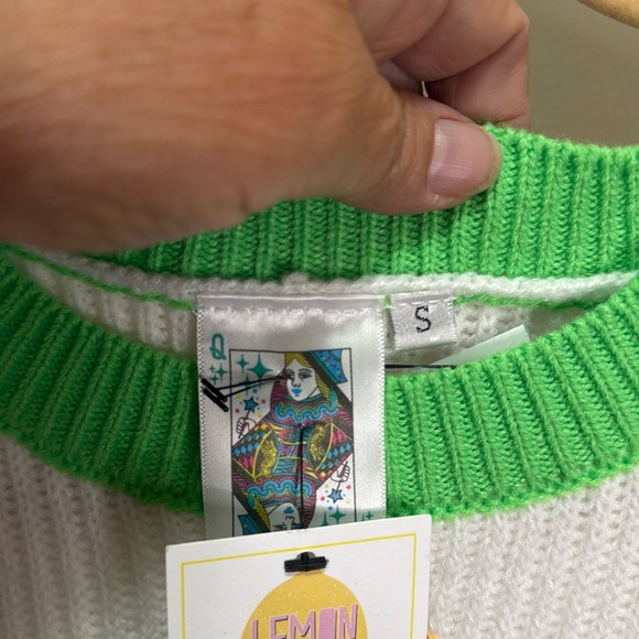 NWT Queen of Sparkles Queso Queen Sweater Vest Sz Small - Picture 4 of 5